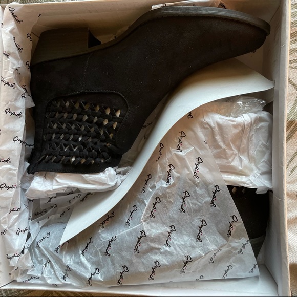 Quipid Sochi-147 Booties - Picture 6 of 8